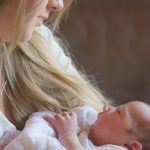 Psicoterapia mãe-bebê: intervenção precoce na construção da parentalidade e da subjetividade do bebê